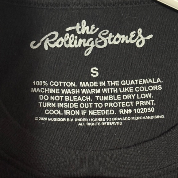 The Rolling Stones Black Tour Tee with Red Graphic - Picture 3 of 3